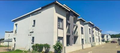 Apartment / Flat For Rent in Witpoortjie, Roodepoort