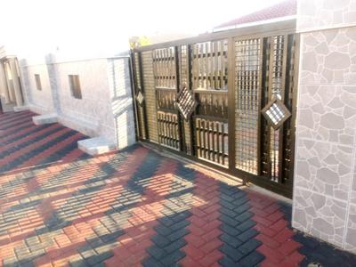 House For Sale in Protea Glen Ext, Soweto