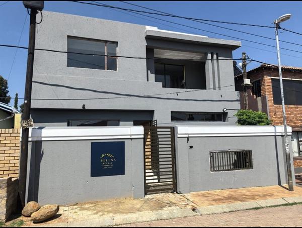 Cottage For Rent in Klipspruit, Soweto